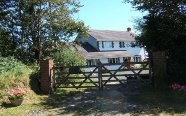 Oak Tree Farm. B&B.