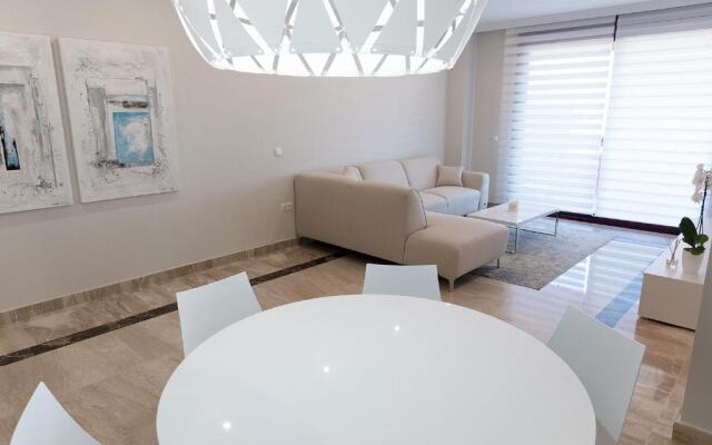 Marina Luxury Apartment