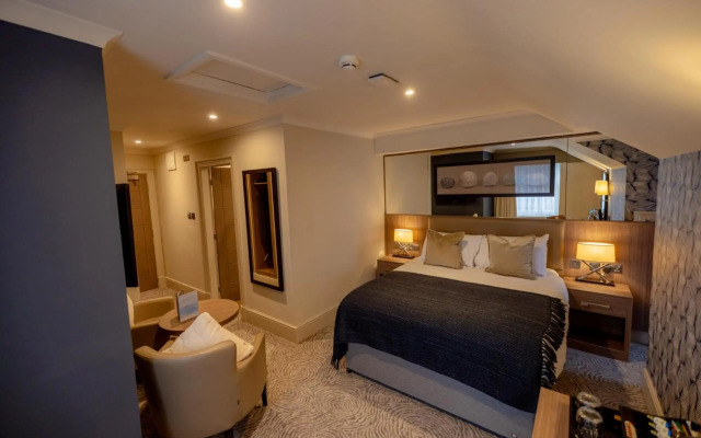 Brisbane House Hotel