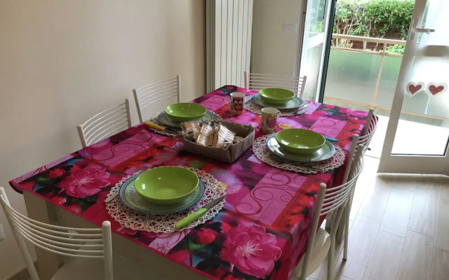 Amazing Holiday Home Near Pet-friendly Beach