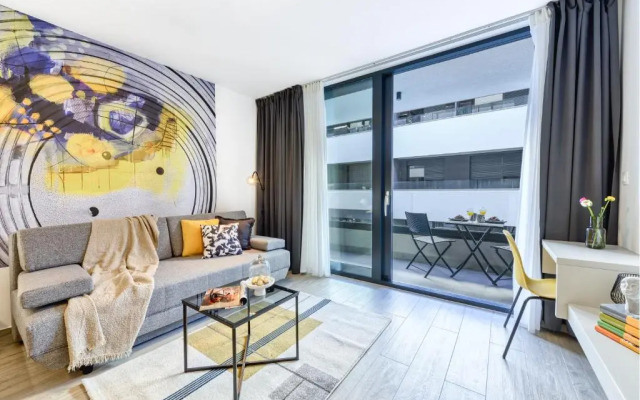 M&P- Lovely 1-bedroom condo with free parking