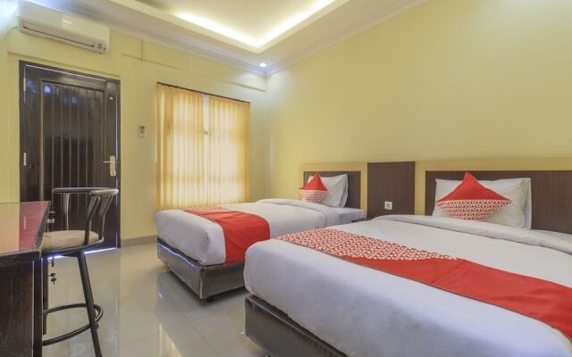 OYO 2814 Debitos Hotel
