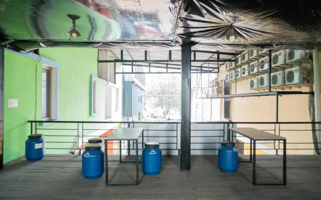 OYO 1293 Dei Residence Arjosari