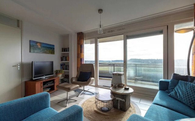 Lovely Apartment Beachside With Balcony