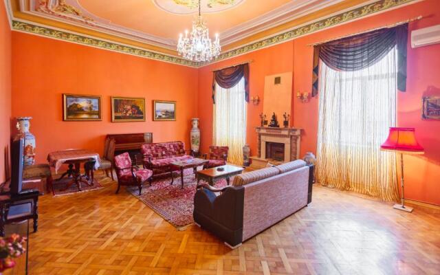 Royal Suite Apartment on Nizami Street