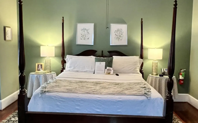 Barksdale House Inn