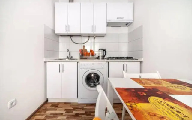 Городоцька 58, недалеко від жд вокзалу, центр