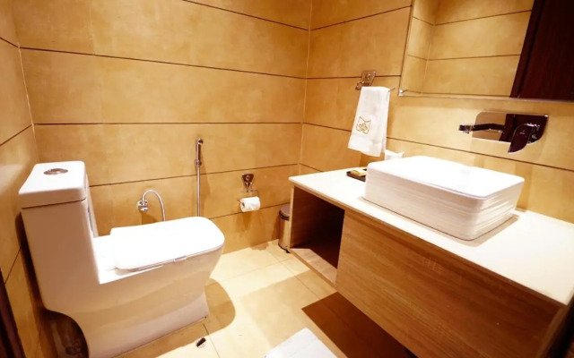 Hotel Maplewood Premier Haldwani