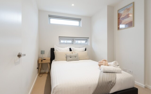 Ther-Rich Stunning CBD Apartments