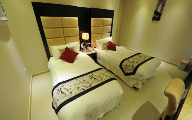 Al Janaderia Suites 7