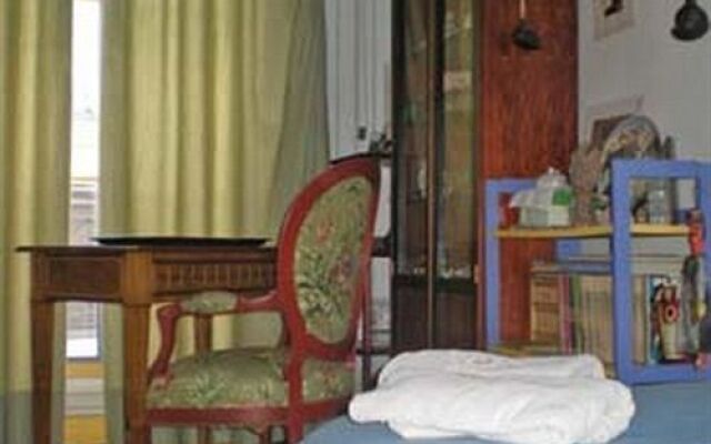 Bed And Breakfast Charonne 2