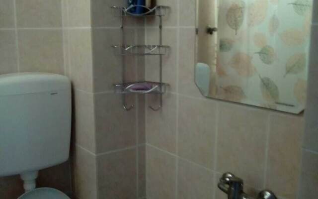 Romantic Apartment with Gallery