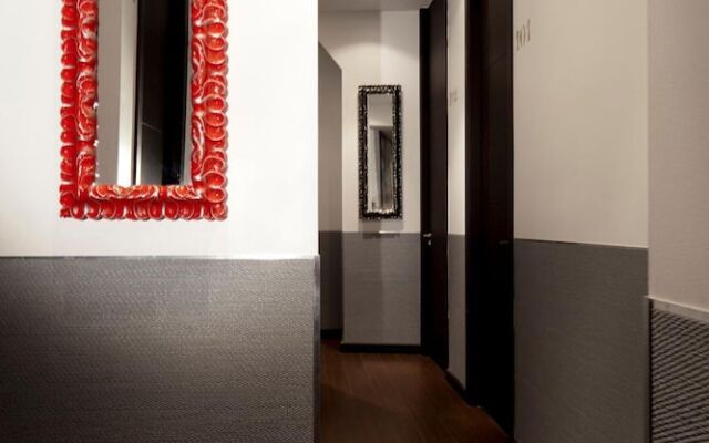 THC Latina Hostel