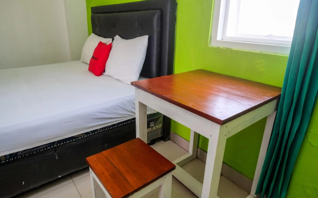 RedDoorz near Hartono Mall Solo