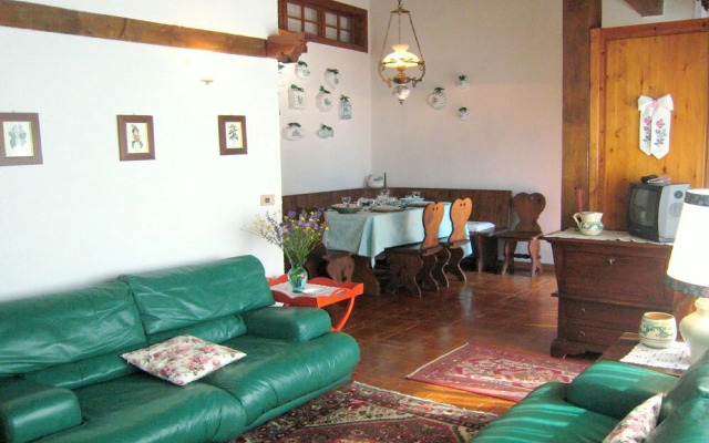 Cozy Holiday Home in Anfo Near Lake Idro