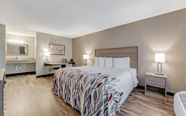 Red Roof Inn & Suites Wilkesboro