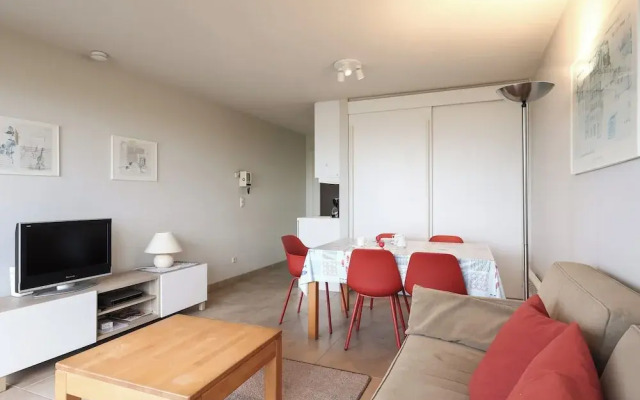 Amazing Apartment in Oostduinkerke