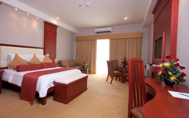 Lewis Grand Hotel