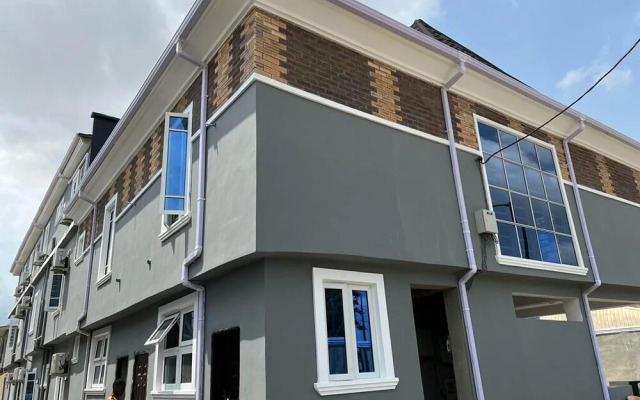 Dana hotel and suites