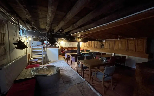 Ilk Konak Butik Otel