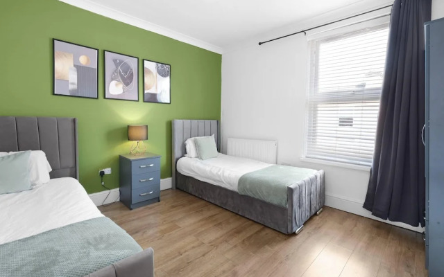 Radford 3 Bedroom and 1 Bathroom House