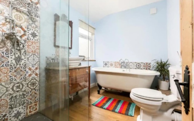 2 Bedroom Montpellier Home