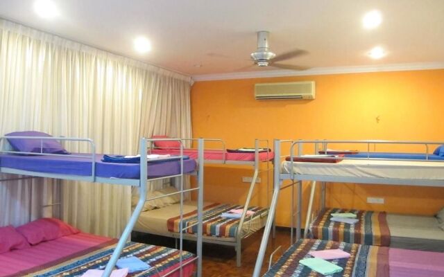 gurney Budget Inn