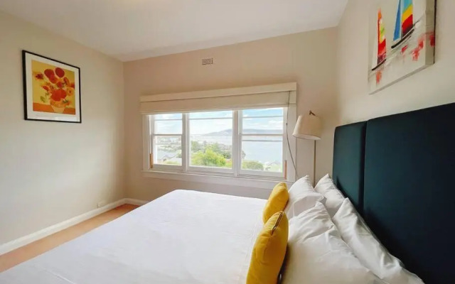 Spectacular River View- Lindisfarne