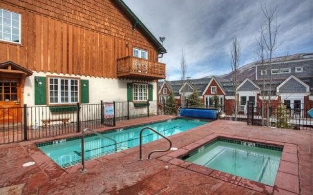Alpenblick Townhomes