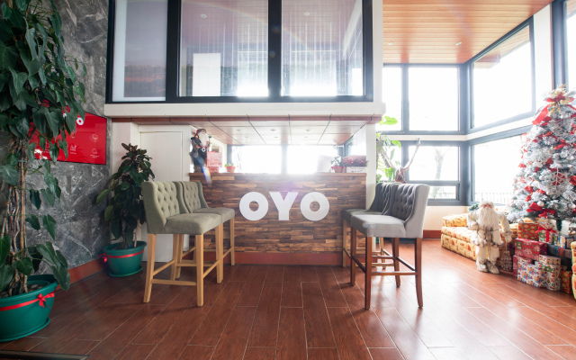 OYO 492 Sunset View Ridge Residences