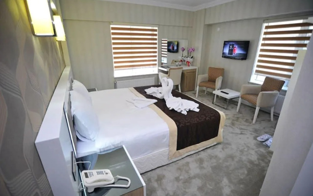 Kast Mahall Hotel