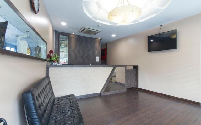 OYO 763 Tazara Hotel