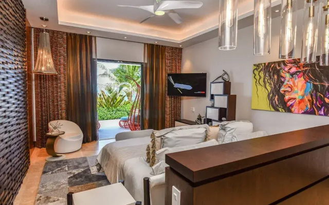 Oceans 8 Villa at the Tryall Club