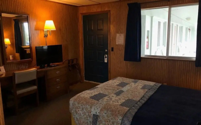 Riviera Motel