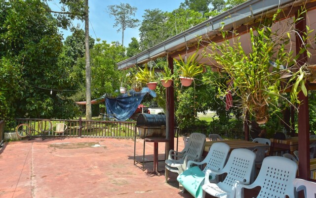 Oyo 90630 Mat Leon Village