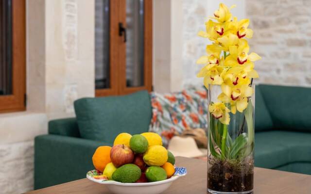 Maroulas Natura Palace