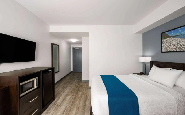 Travelodge by Wyndham Marathon