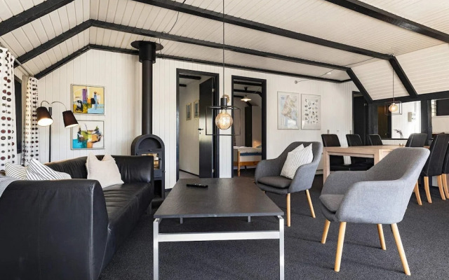6 Person Holiday Home in Blavand
