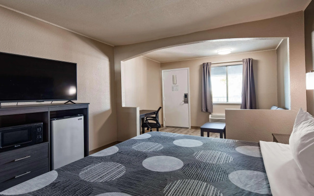 SureStay Hotel by Best Western Olathe