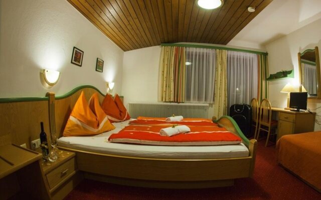 Almhotel Schönmoosalm