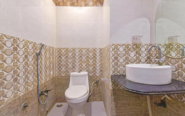 Monika Palace Hotel and Restaurant