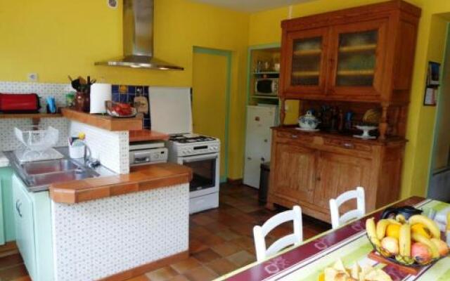 Gîte Pouydesseaux, 5 pièces, 6 personnes - FR-1-360-20