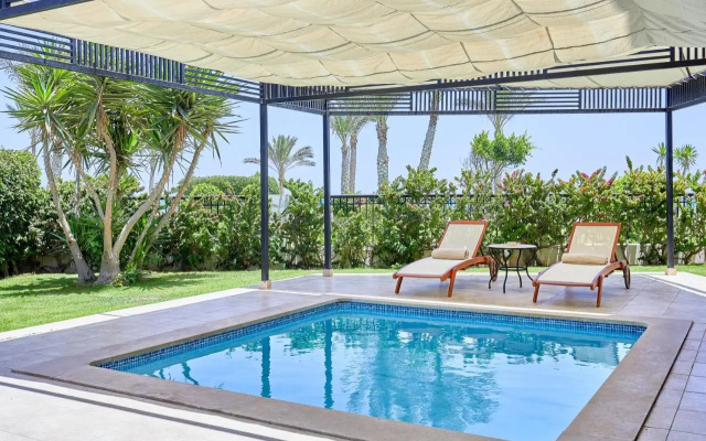 JAZ Elite Crystal, Almaza Bay