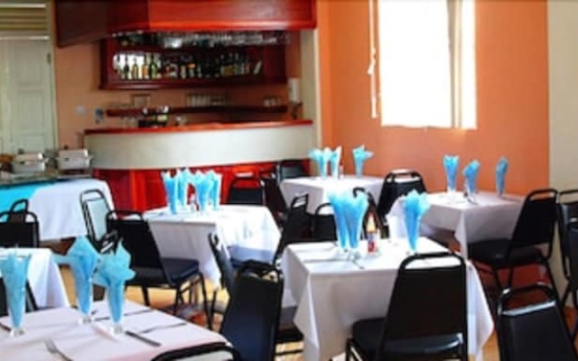 La Flamboyant Hotel