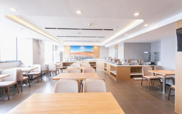 Yeste Hotel (Yulin Yudong New District Wentilu)