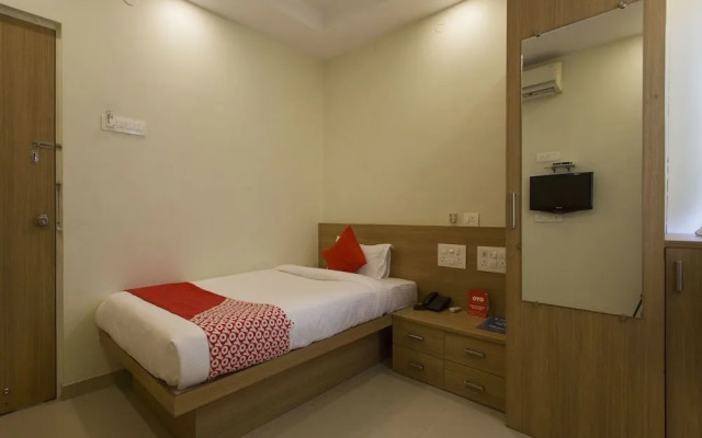 Shree Swami Apartment By OYO Rooms