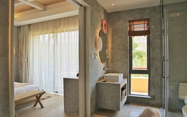 Maritime Seclusive Life·Perfume Bay