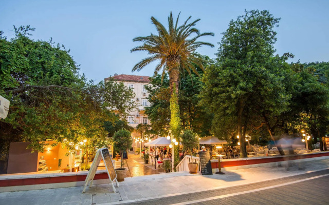 Hotel Sumratin