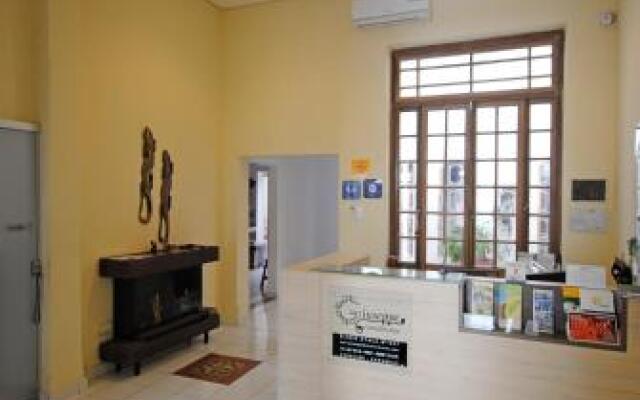 Giuseppe Hostal & Suites