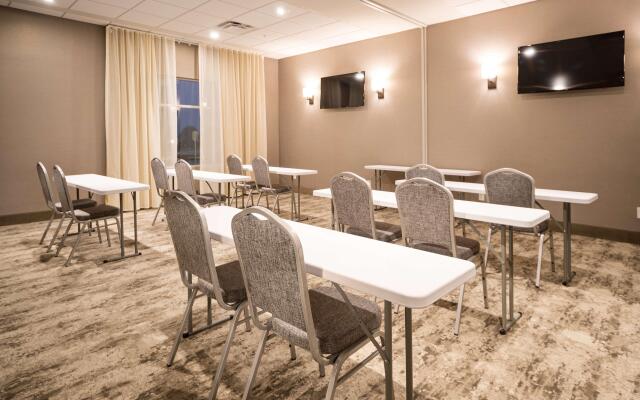 Best Western Plus Drayton Valley All Suites
